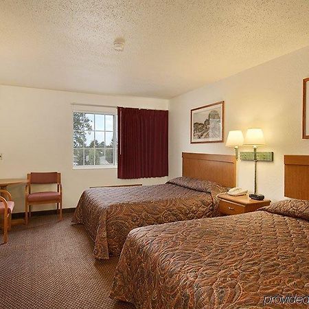 Wamego Inn And Suites Oda fotoğraf